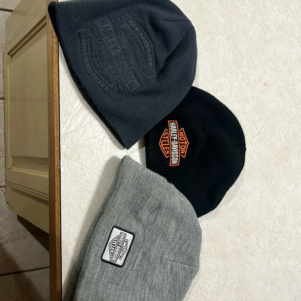 Lot of 3 Harley Davidson beanies. Dark gray, light gray, and black. Great shape!